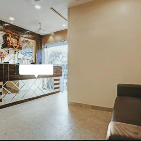 The Kiwwi Hotel Mumbai Exterior photo